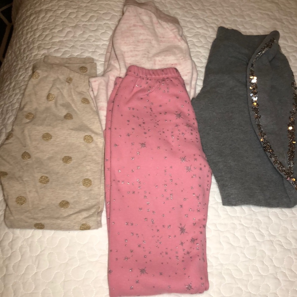 Bundle of 4 leggings for girls